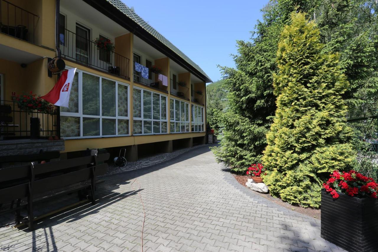 Dom Wczasowy Brido Hotel บาร์โด ภายนอก รูปภาพ
