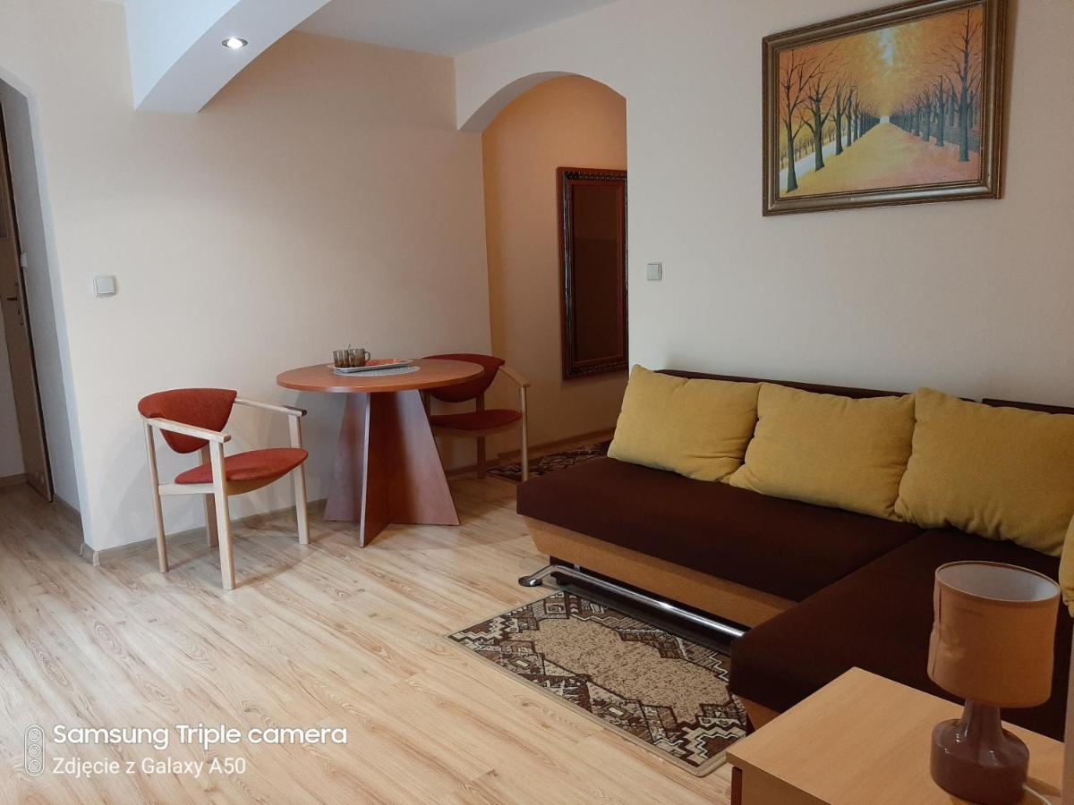 Dom Wczasowy Brido Hotel บาร์โด ภายนอก รูปภาพ