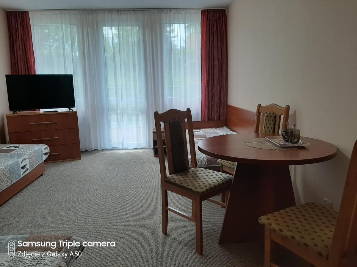 Dom Wczasowy Brido Hotel บาร์โด ภายนอก รูปภาพ
